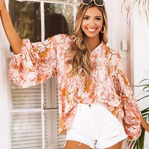entro Tops - Entro Blouse MEDIUM Snakeskin Print Oversized Balloon Sleeve V-Neck Multicolor